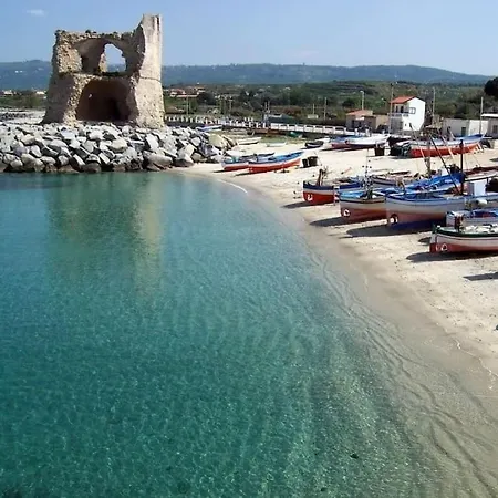 ベッド・アンド・ブレックファスト Il Giardino Sul Mare ブリアーティコ