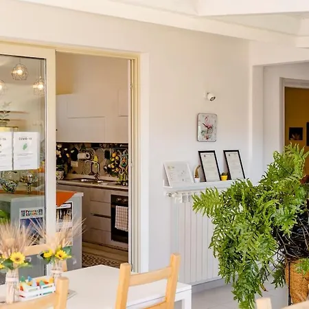Alojamento de Acomodação e Pequeno-almoço Il Giardino Sul Mare