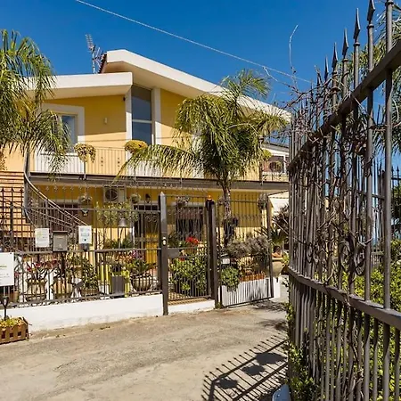 Bed & Breakfast Il Giardino Sul Mare 2*