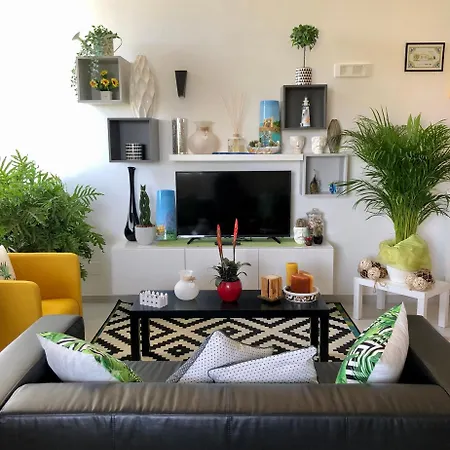 Il Giardino Sul Mare Bed & Breakfast Briatico