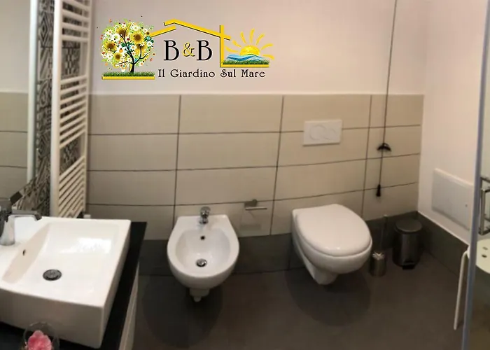 Il Giardino Sul Mare Alojamento de Acomodação e Pequeno-almoço Briatico